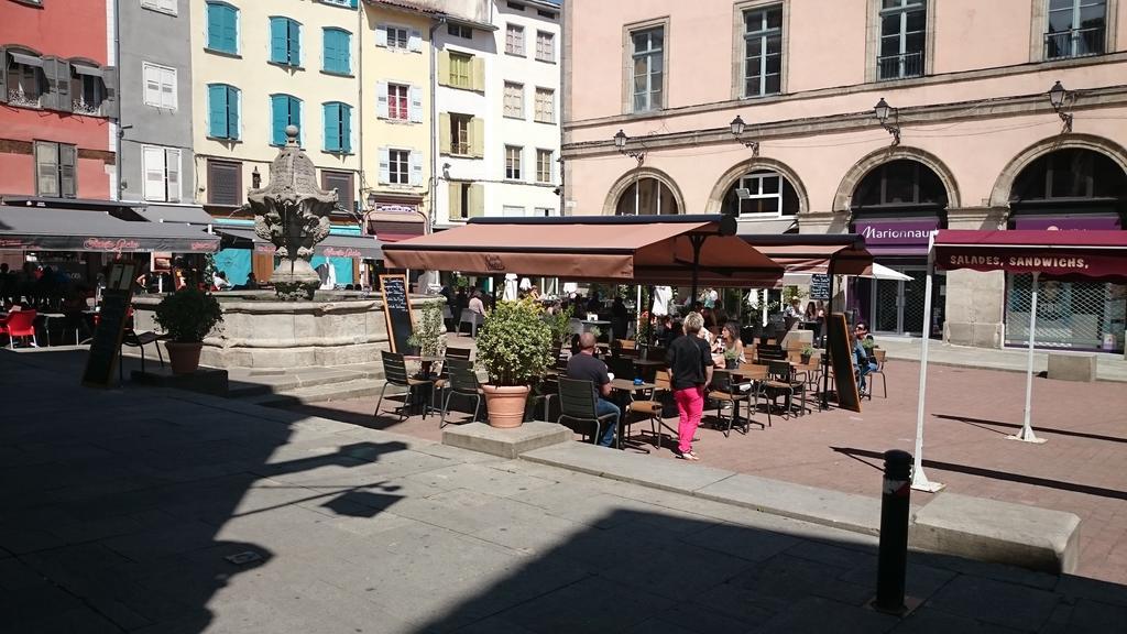 Espace Grenouillit Le Puy En Velay エクステリア 写真